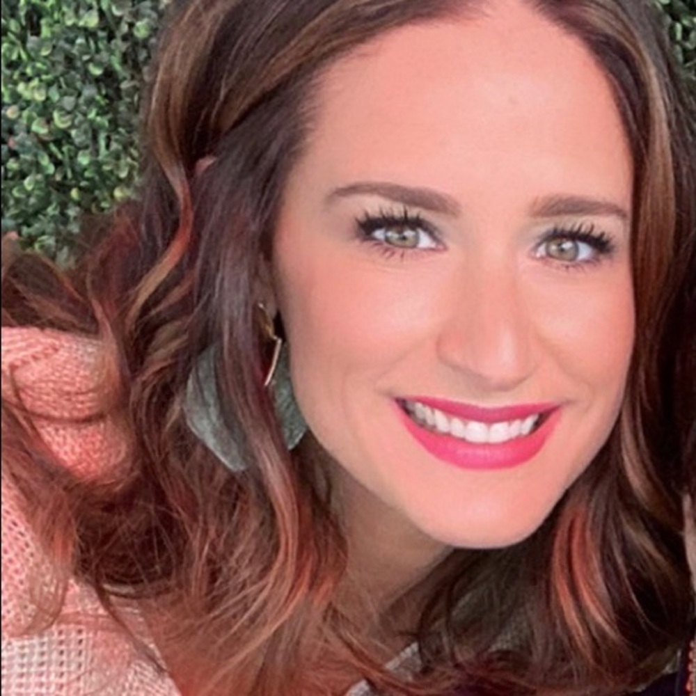 Meet your Posher, Paula